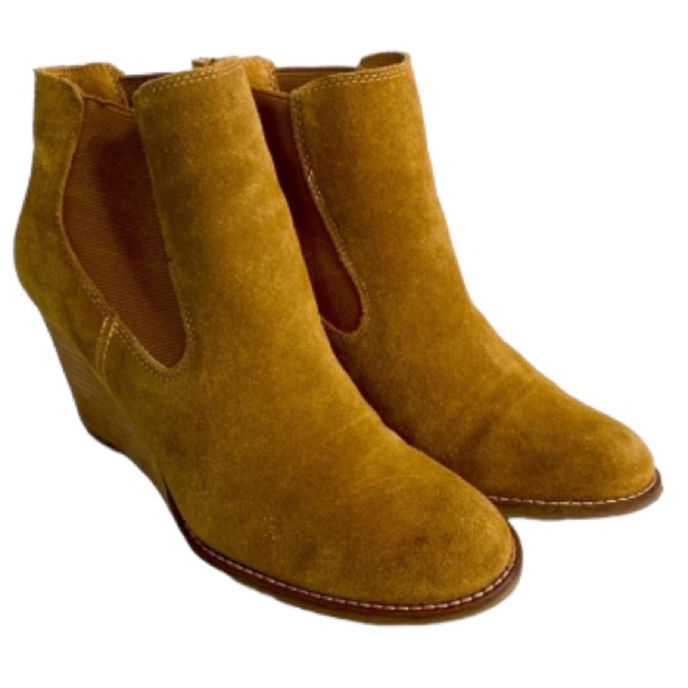 LUCKY BRAND Yamka Tan Suede Wedge Chelsea Stacked Heel Bootie Shoes Size 8